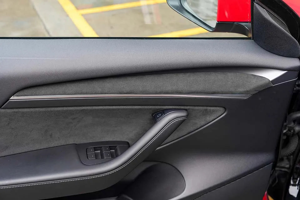 Echte schwarze Alcantara-Verkleidungen für Tesla Model 3/Y Dekor